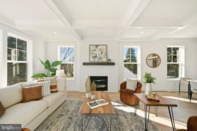 $835,000 | 204 3rd Avenue, Newtown Square, PA 19073