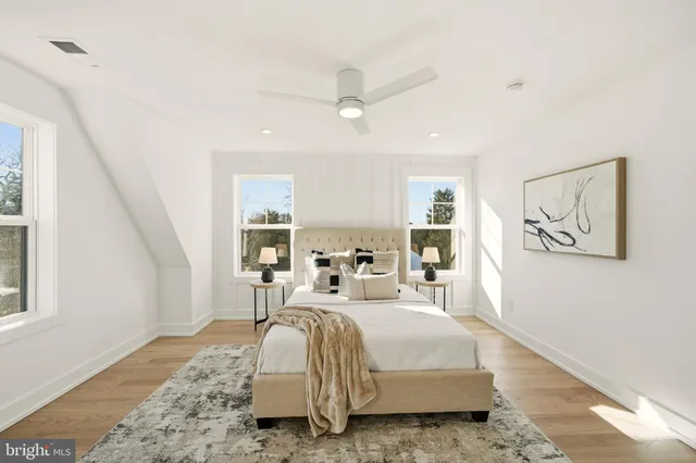 $835,000 | 204 3rd Avenue, Newtown Square, PA 19073