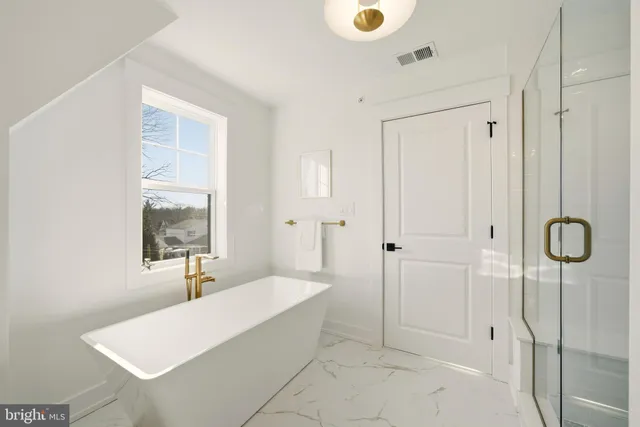 $835,000 | 204 3rd Avenue, Newtown Square, PA 19073