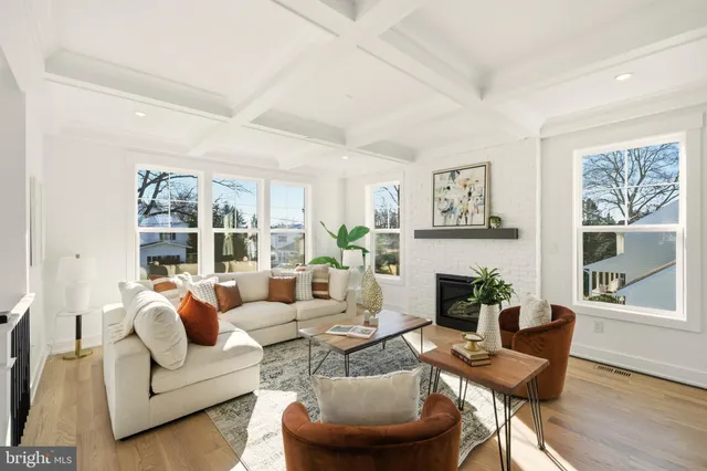 $835,000 | 204 3rd Avenue, Newtown Square, PA 19073