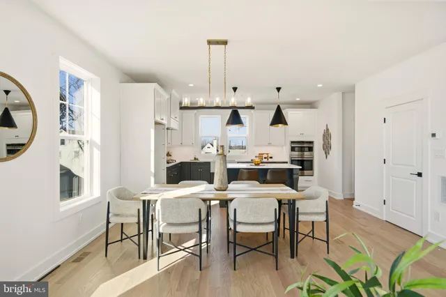 $835,000 | 204 3rd Avenue, Newtown Square, PA 19073