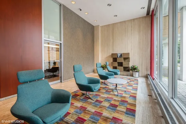 $2,500 | 1700 East 56th Street, Unit 2710, Chicago, IL 60637