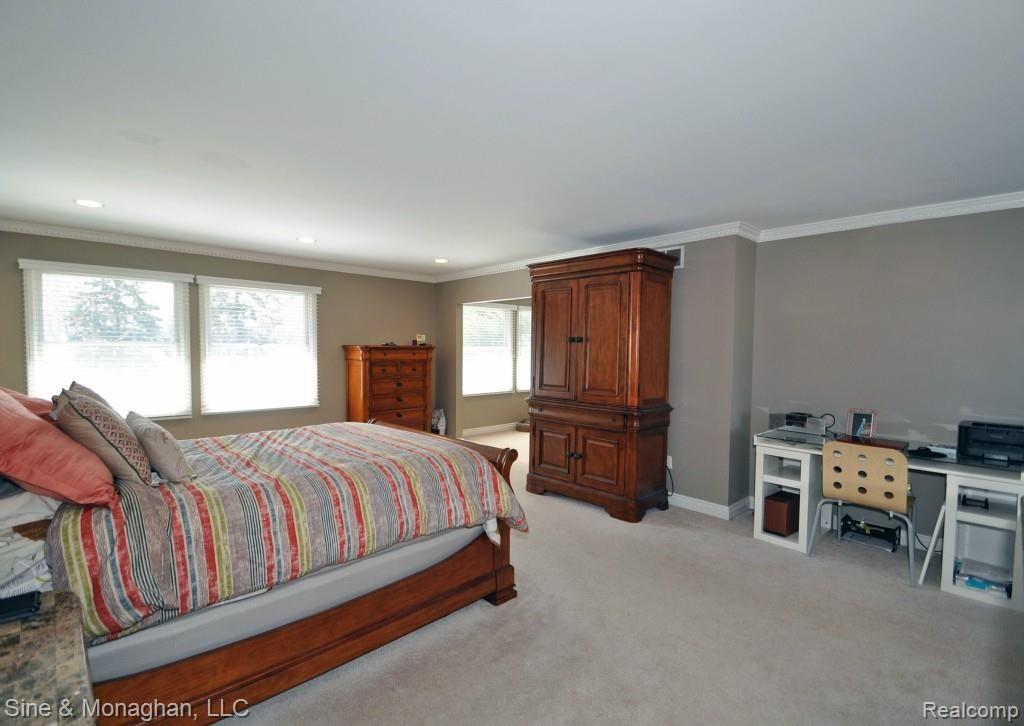 341 Kerby Road Grosse Pointe, MI 48236 - Photo 12 of 31 12.jpg