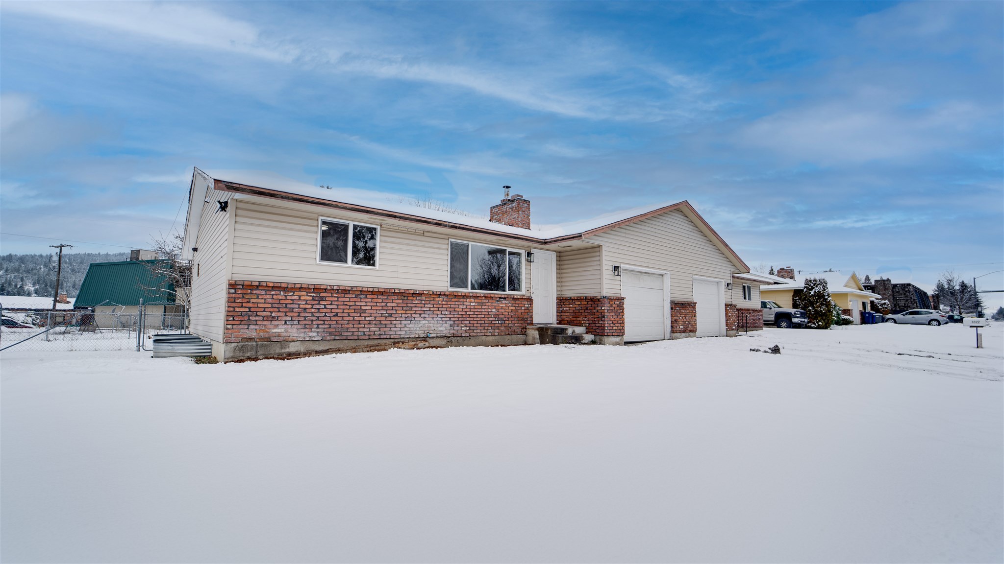3320 South University Road Spokane Valley, WA 99206 - Photo 3 of 50 Gallery Image 3