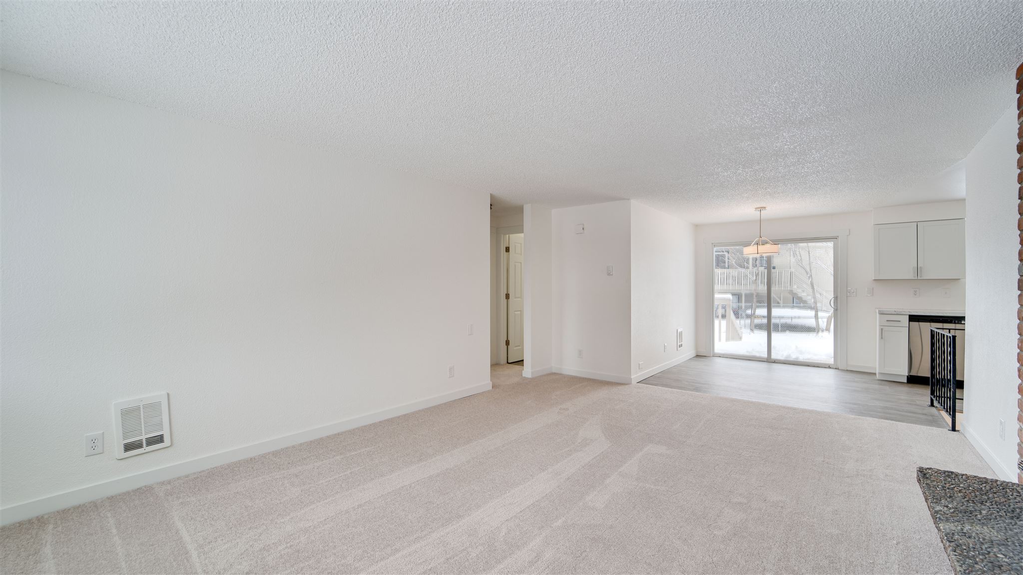 3320 South University Road Spokane Valley, WA 99206 - Photo 5 of 50 Gallery Image 5