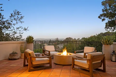 $3,850,000 | 707 Vista Drive, Redwood City, CA 94062