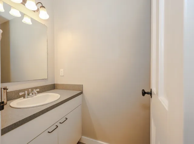 $599,900 | 265 Boulder Drive, Dublin, NH 03444