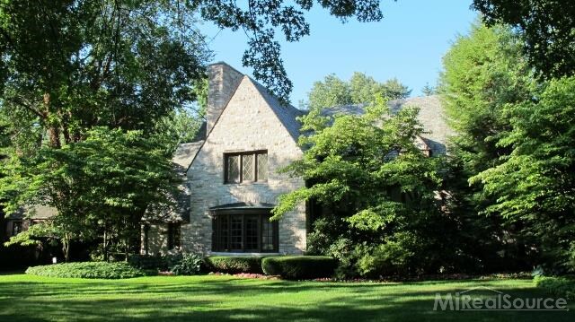 79 Cloverly Road Grosse Pointe Farms, MI 48236 - Photo 1 of 30
