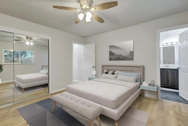 a view of a house with backyard and garden