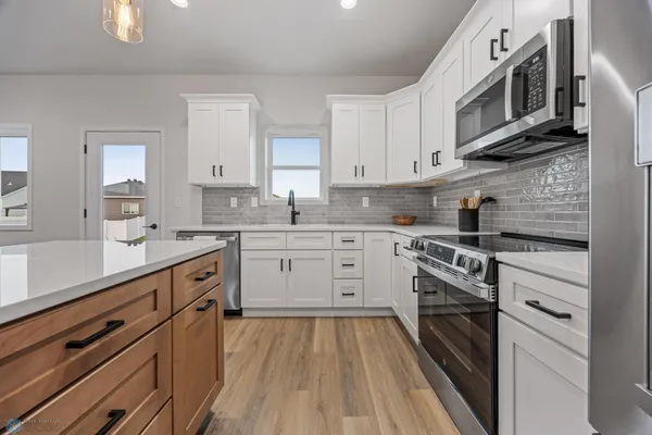 $493,000 | 5840 James Drive West, West Fargo, ND 58078