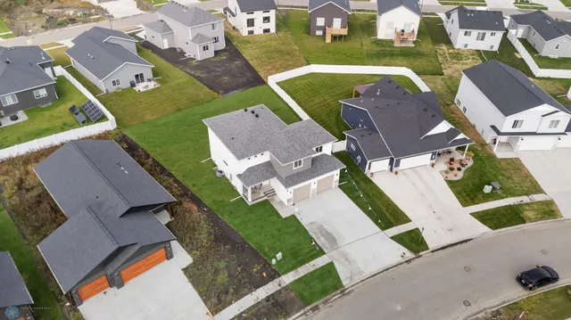 $493,000 | 5840 James Drive West, West Fargo, ND 58078