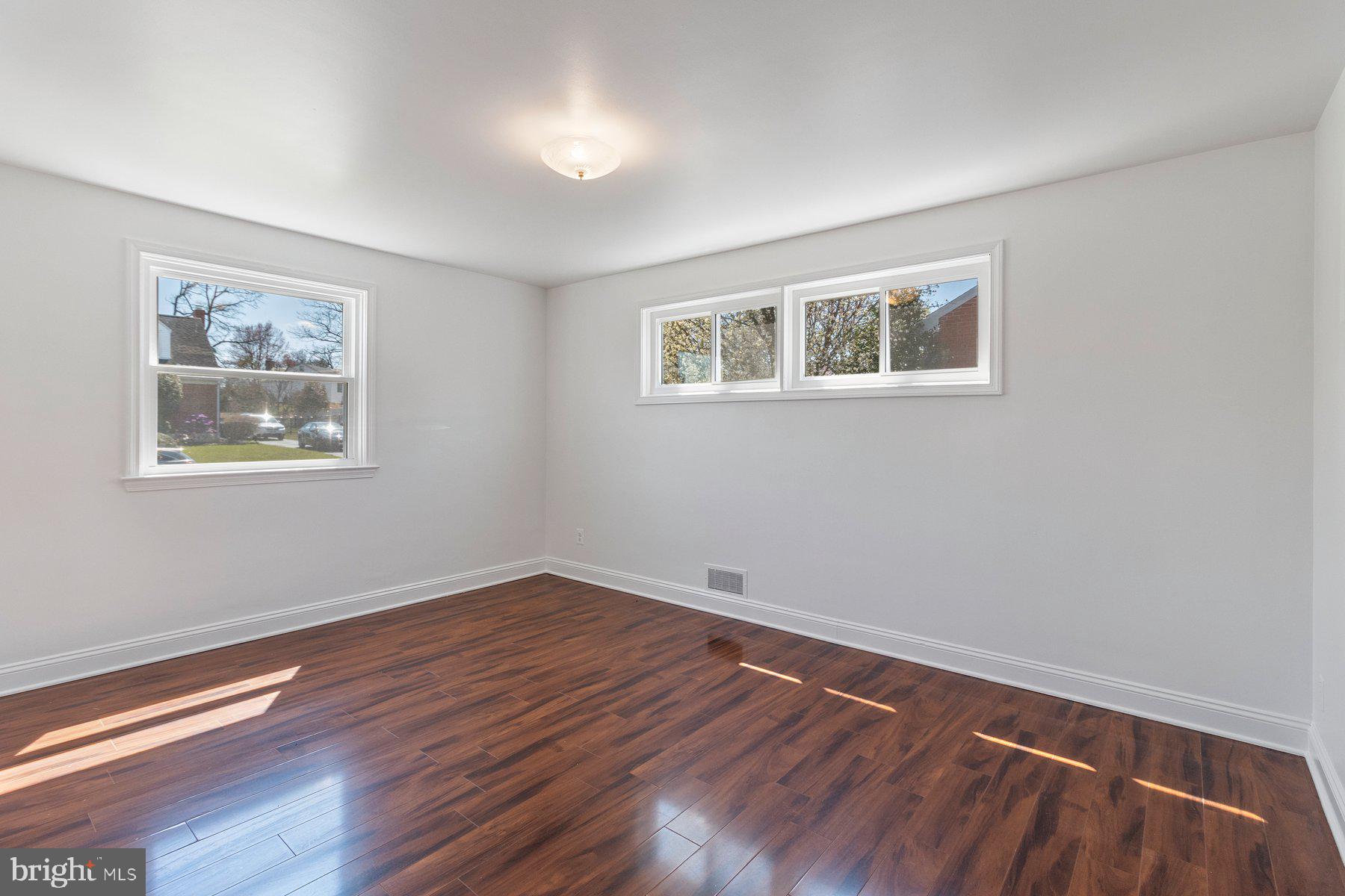 32 Gorsuch Road Lutherville-Timonium, MD 21093 - Photo 16 of 40 Primary Bedroom