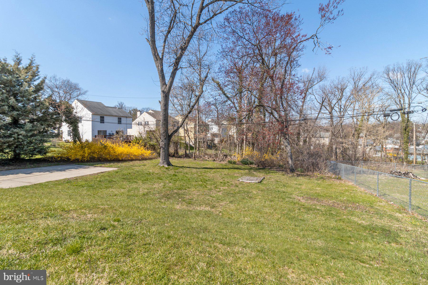 32 Gorsuch Road Lutherville-Timonium, MD 21093 - Photo 34 of 40 Large backyard