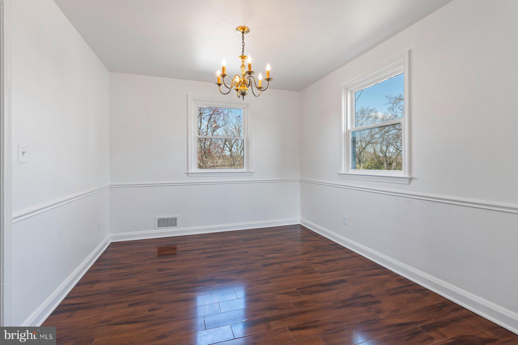 32 Gorsuch Road Lutherville-Timonium, MD 21093 - Photo 10 of 40 Dining room