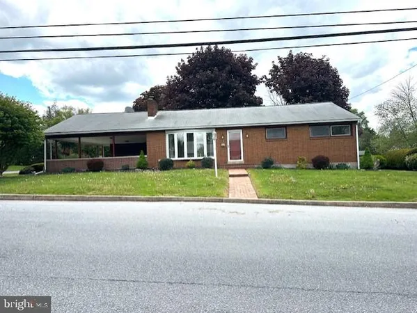 $1,900 | 909 South 3rd Avenue, Lebanon, PA 17042