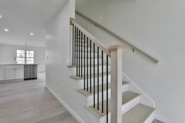 $484,900 | 71 Crestview Way, Raymond, NH 03077