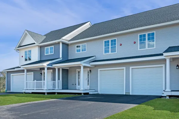 $484,900 | 71 Crestview Way, Raymond, NH 03077