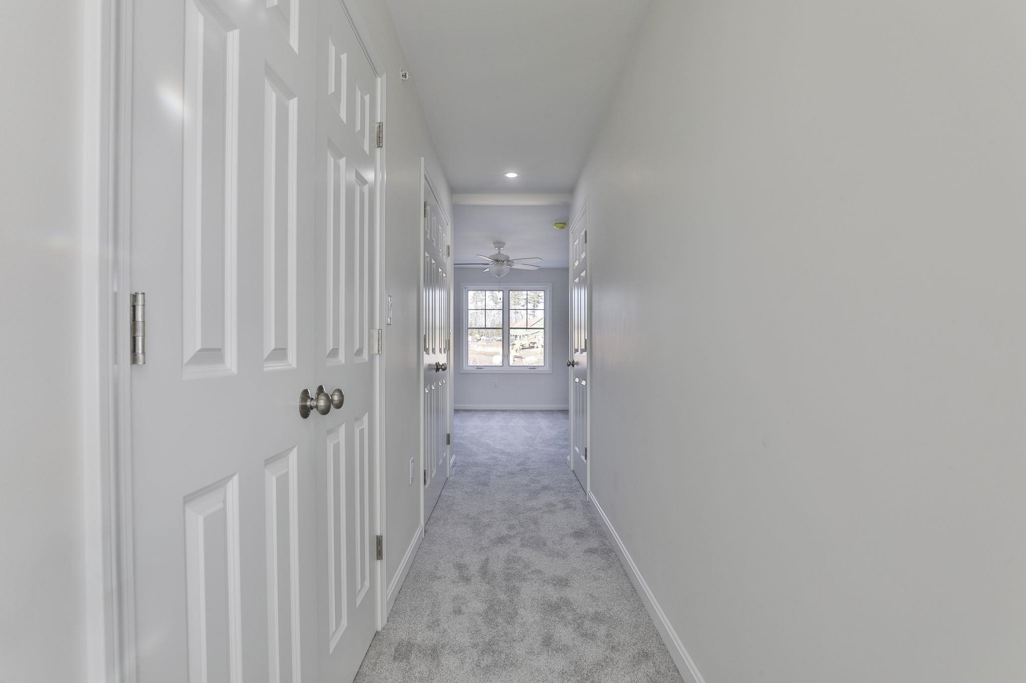 71 Crestview Way Raymond, NH 03077 - Photo 29 of 37