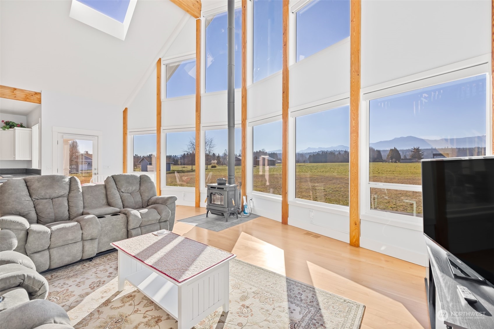440 Heuhslein Road Port Angeles, WA 98362 - Photo 7 of 39 Gallery Image 7
