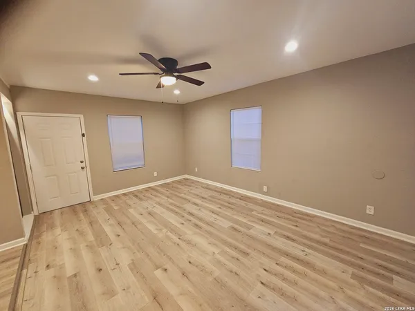 $700 | 1026 San Angelo, Unit 1, San Antonio, TX 78201