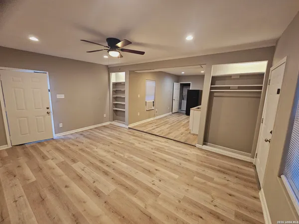 $700 | 1026 San Angelo, Unit 1, San Antonio, TX 78201