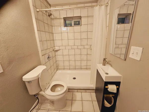 $700 | 1026 San Angelo, Unit 1, San Antonio, TX 78201