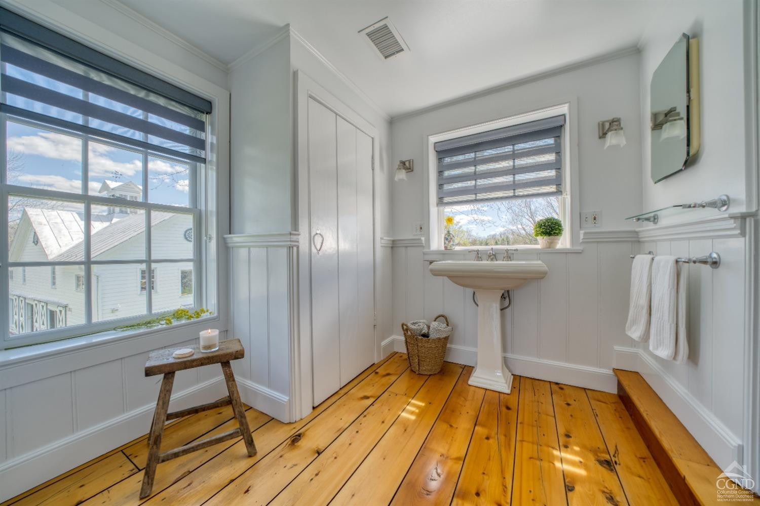 261 Kipp Road Hudson, NY 12534 - Photo 14 of 36 a room with wooden floor and furniture