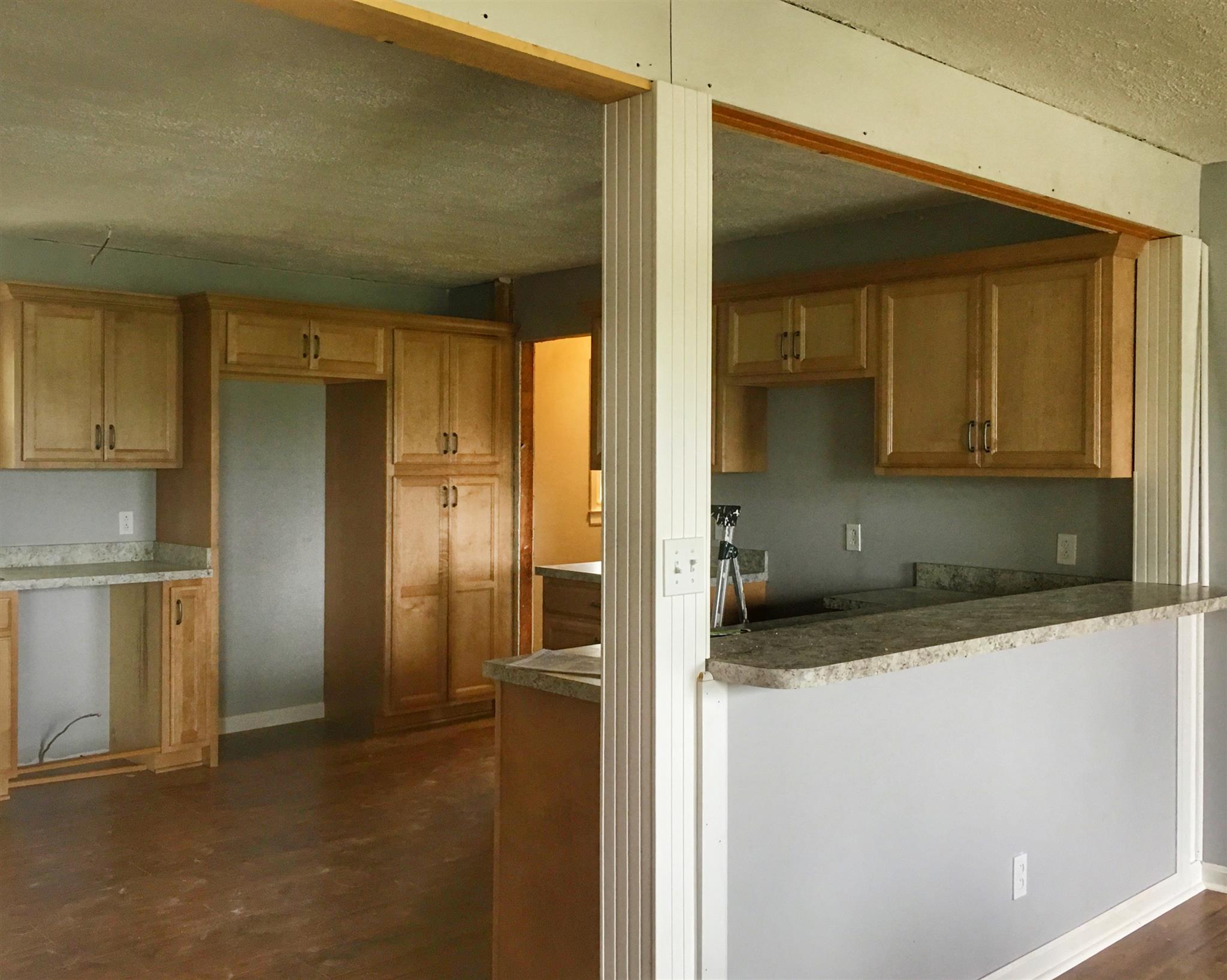 1526 Murfreesboro Road Lebanon, TN 37090 - Photo 5 of 11 The convenient kitchen pass-through to the open dining space will make meals and entertaining a breeze.