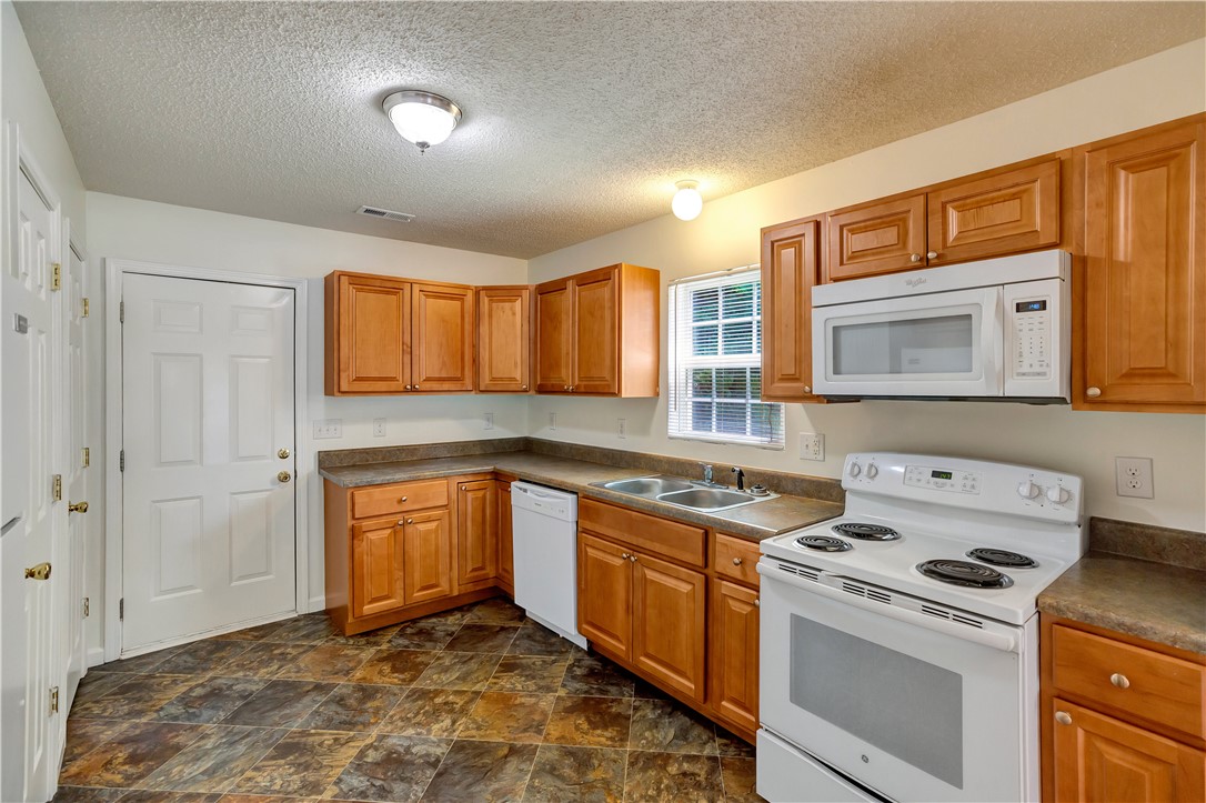 110 Rudolph Court Anderson, SC 29625 - Photo 8 of 23 Kitchen