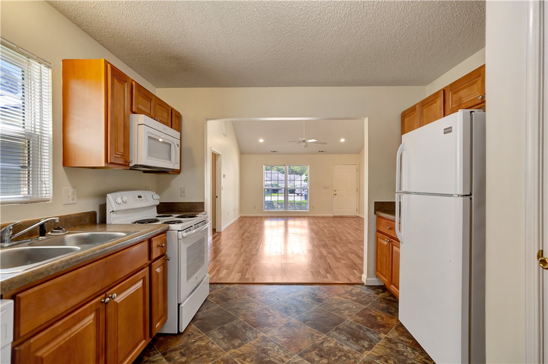 110 Rudolph Court Anderson, SC 29625 - Photo 9 of 23 Kitchen