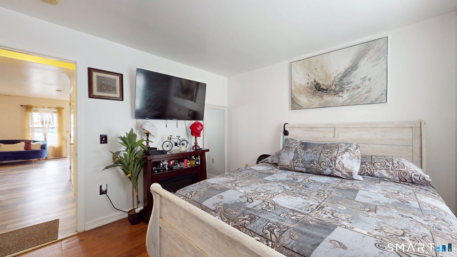64 Osten Boulevard, Unit 64 Hartford, CT 06106 - Photo 13 of 40