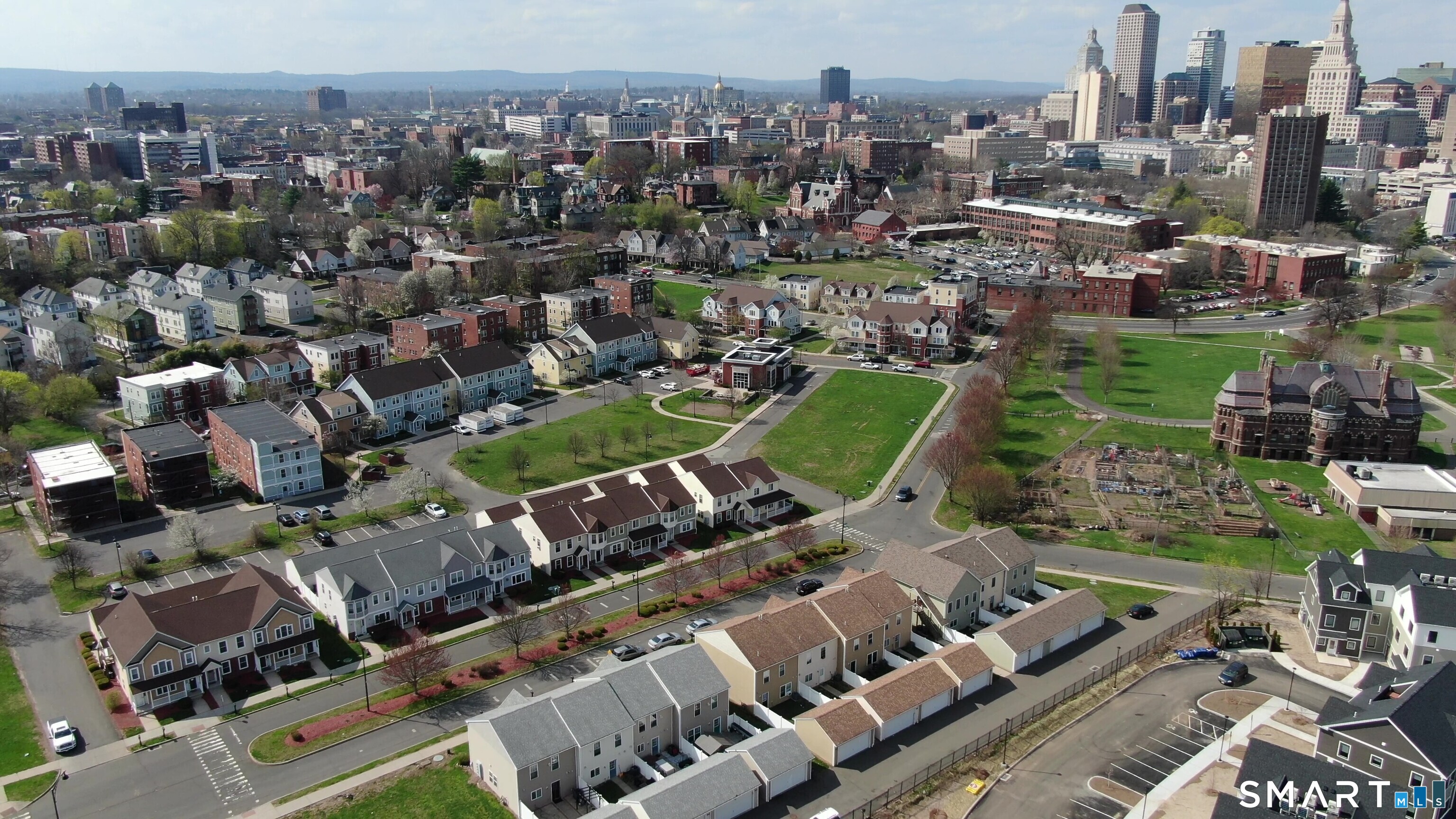 64 Osten Boulevard, Unit 64 Hartford, CT 06106 - Photo 19 of 54