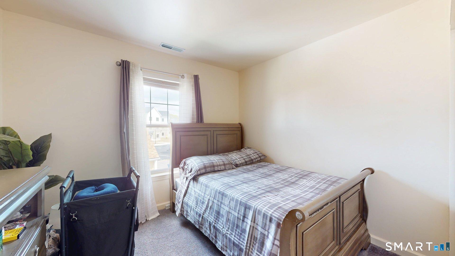 64 Osten Boulevard, Unit 64 Hartford, CT 06106 - Photo 21 of 40