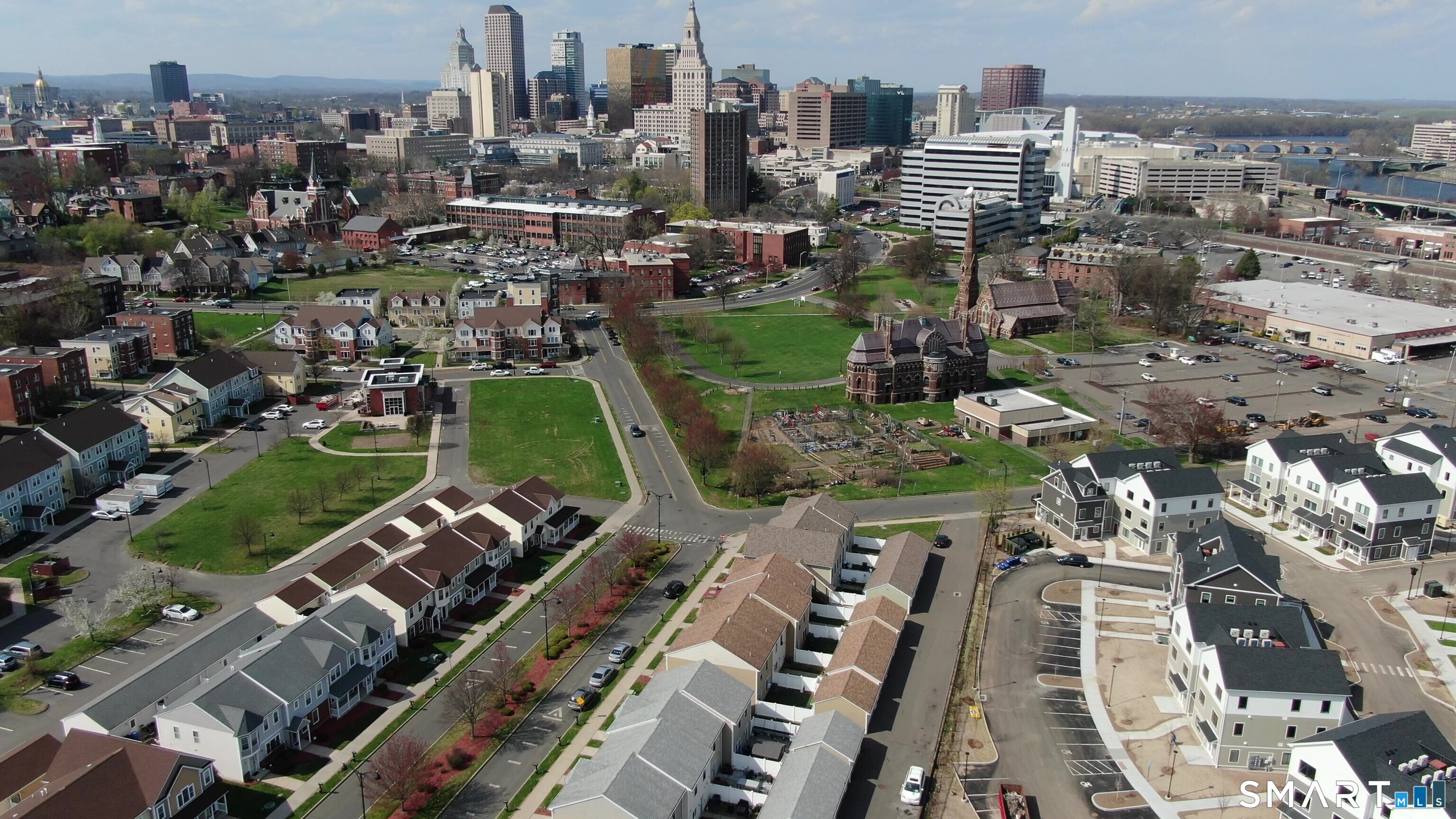 64 Osten Boulevard, Unit 64 Hartford, CT 06106 - Photo 27 of 54