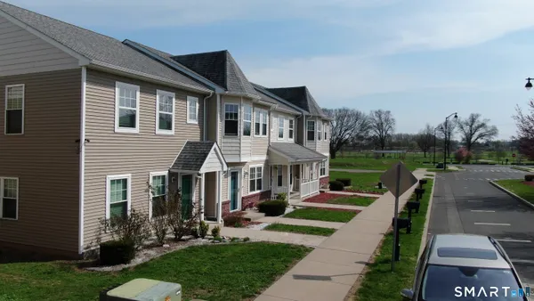 $244,900 | 64 Osten Boulevard, Unit 64, Hartford, CT 06106