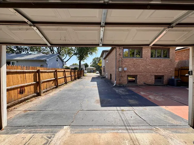 $305,000 | 3836 West 115th Place, Alsip, IL 60803