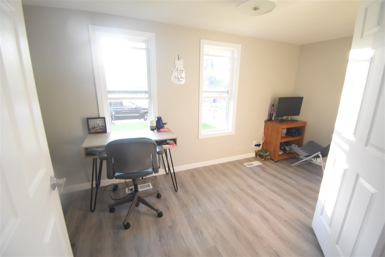 516 Spring Street Durand, MI 48429 - Photo 9 of 27 50024498-8.JPG