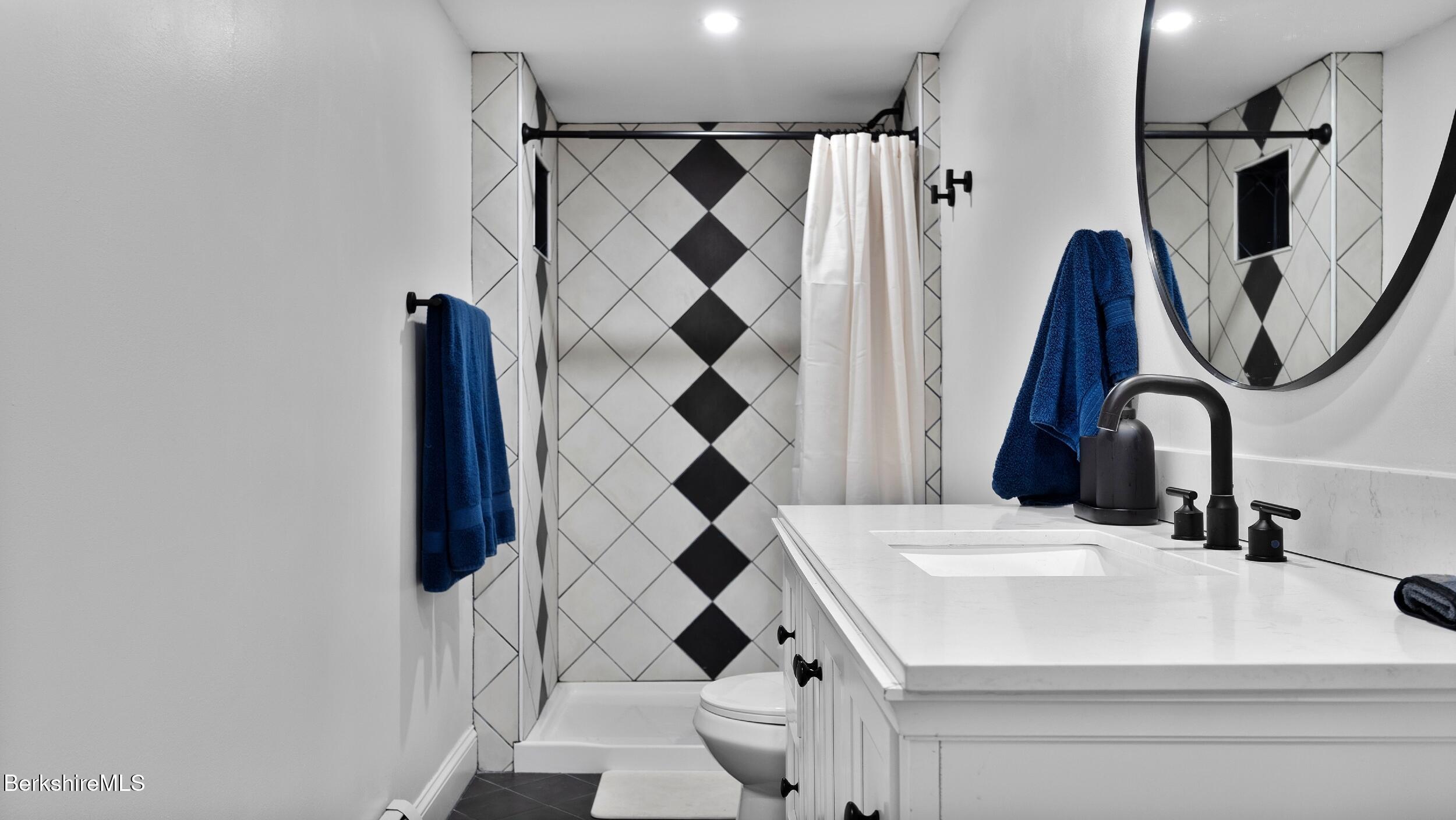 207 South Mountain Road Pittsfield, MA 01201 - Photo 14 of 29 1st fl Full Bathroom