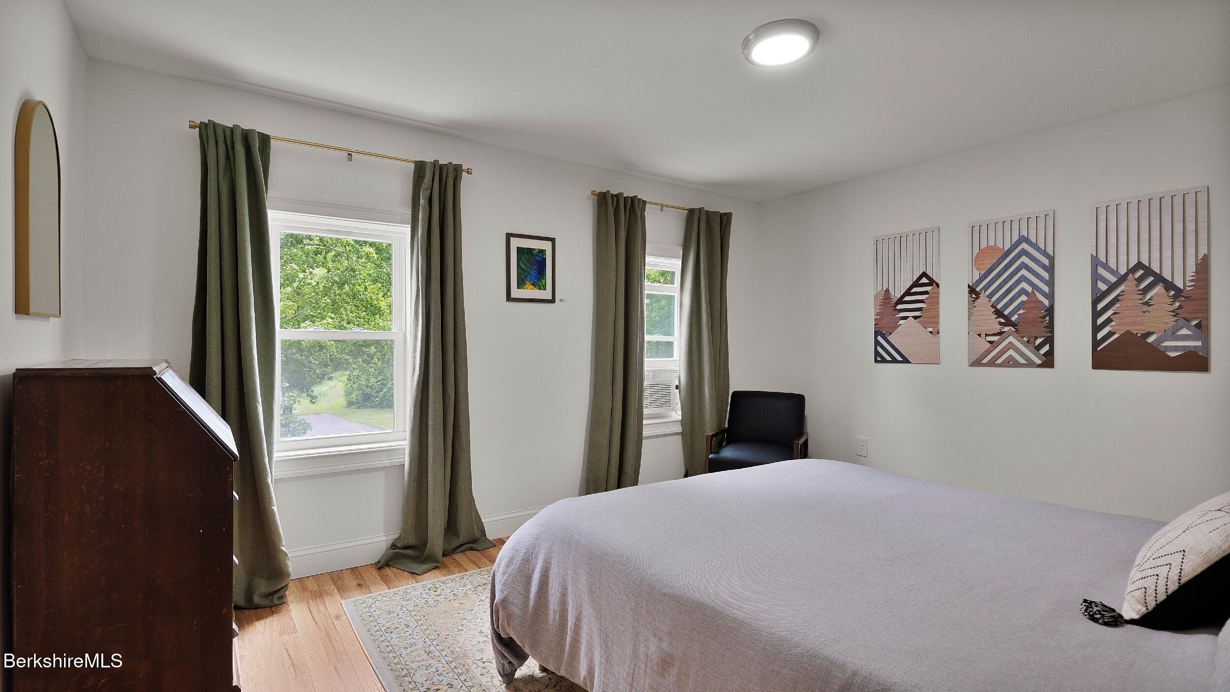 207 South Mountain Road Pittsfield, MA 01201 - Photo 21 of 29 2nd Fl Bedroom