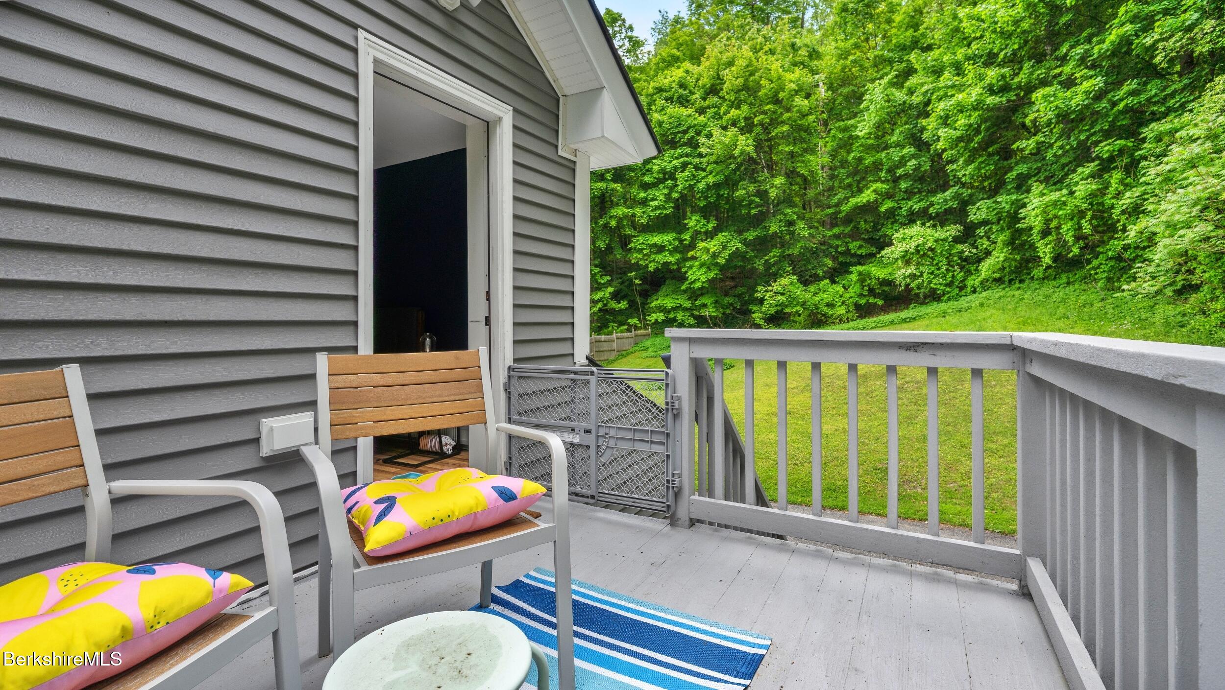 207 South Mountain Road Pittsfield, MA 01201 - Photo 23 of 29 2nd Fl Patio