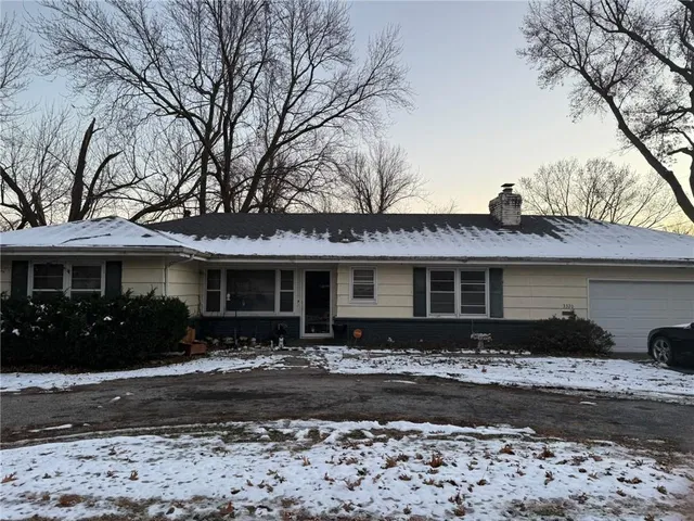 $190,000 | 3320 Blue Ridge Boulevard, Independence, MO 64052