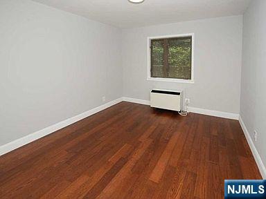 1150 River Road, Unit 2D Edgewater, NJ 07020 - Photo 12 of 14 Gallery Image 12