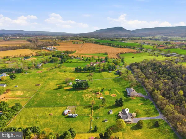 $425,000 | 1008 Shipwreck Drive, New Market, VA 22844