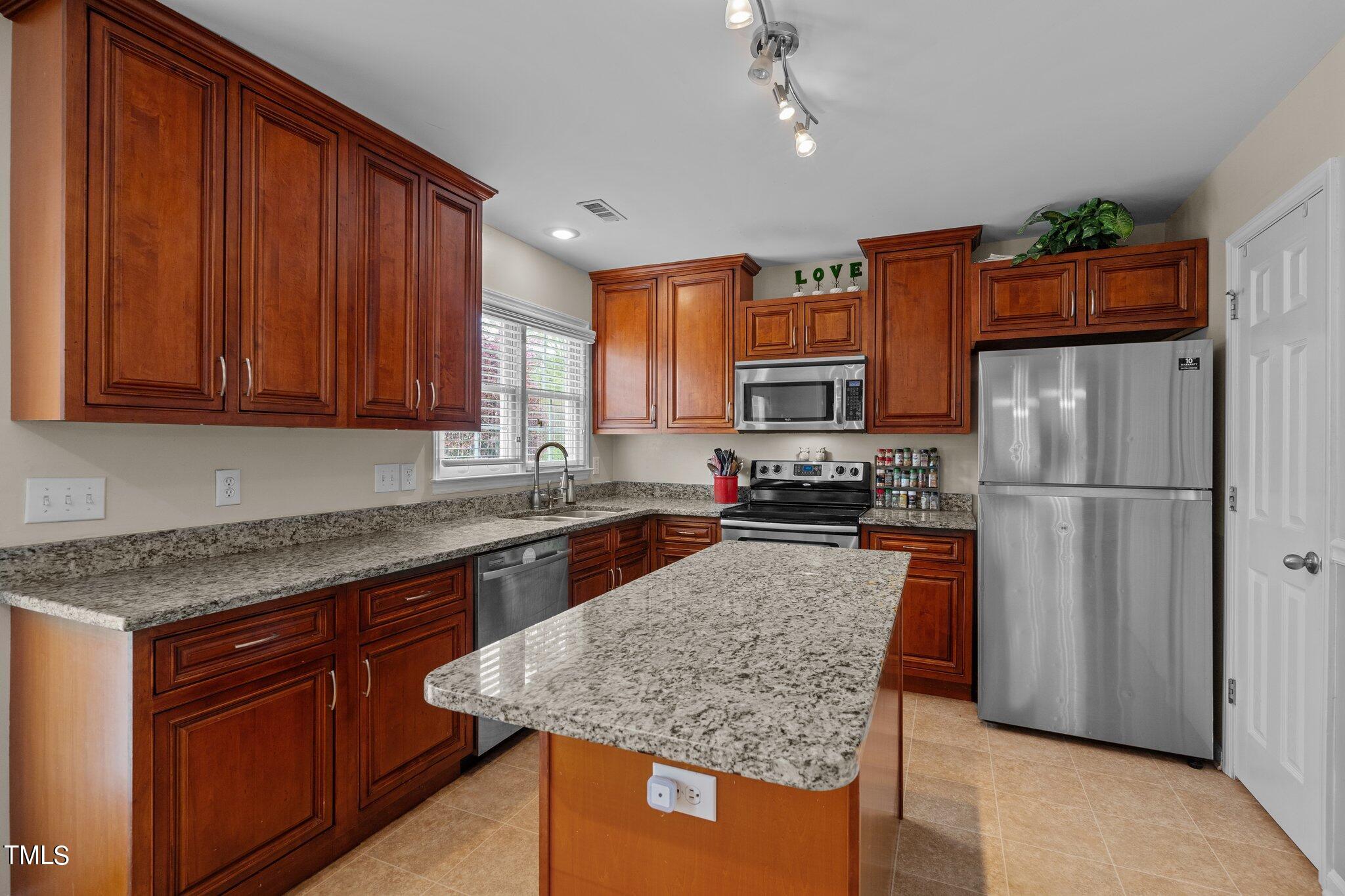 11328 North Radner Way Raleigh, NC 27613 - Photo 20 of 48 28-web-or-mls-_NFP2629