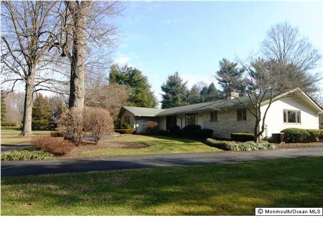 7 Post Road Rumson, NJ 07760 - Photo 1 of 3 Primary Photo