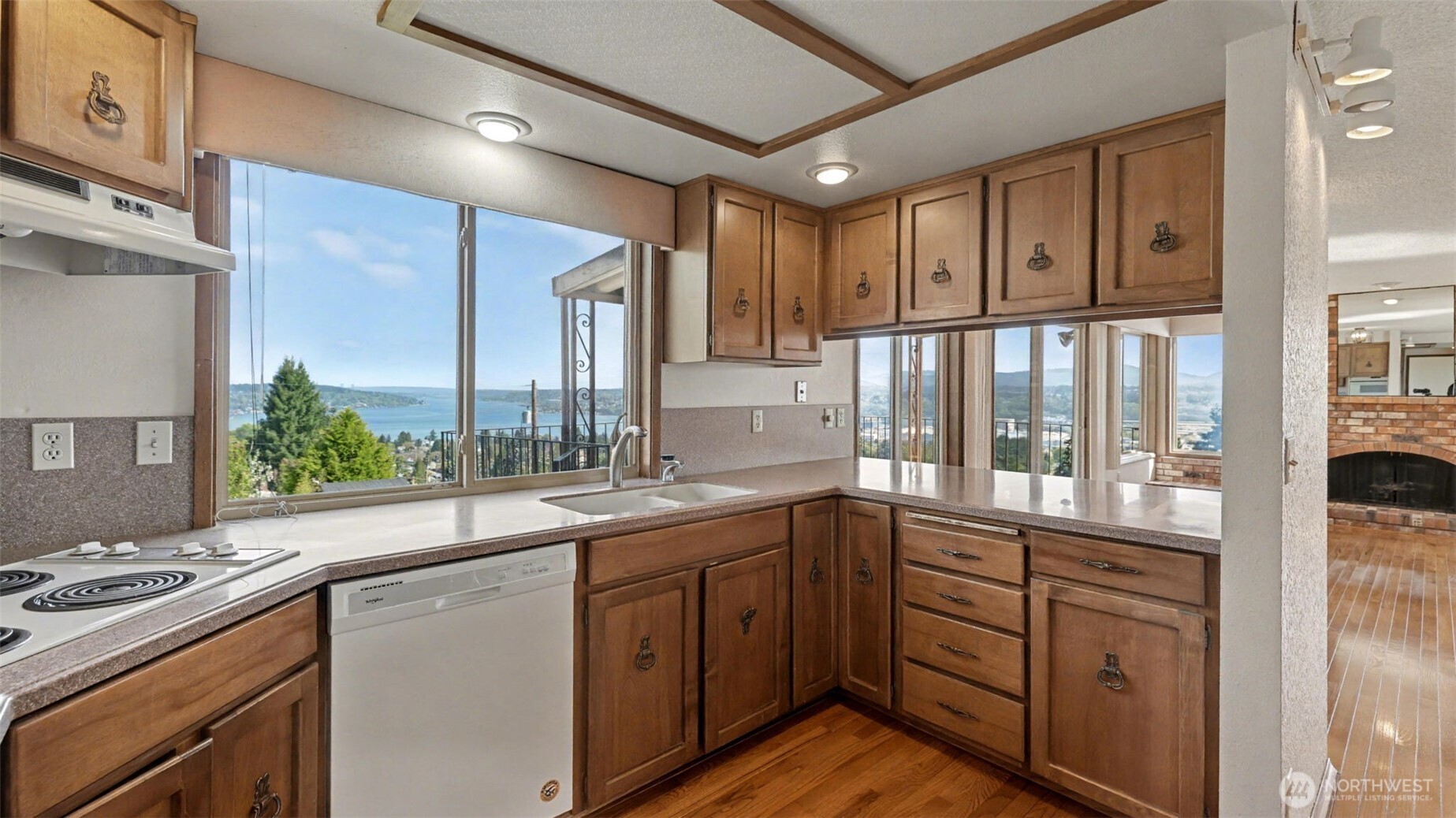 8208 South 124th Street Seattle, WA 98178 - Photo 17 of 39