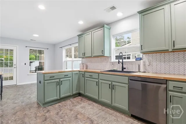 $320,000 | 30 Westbourne Way, Savannah, GA 31407