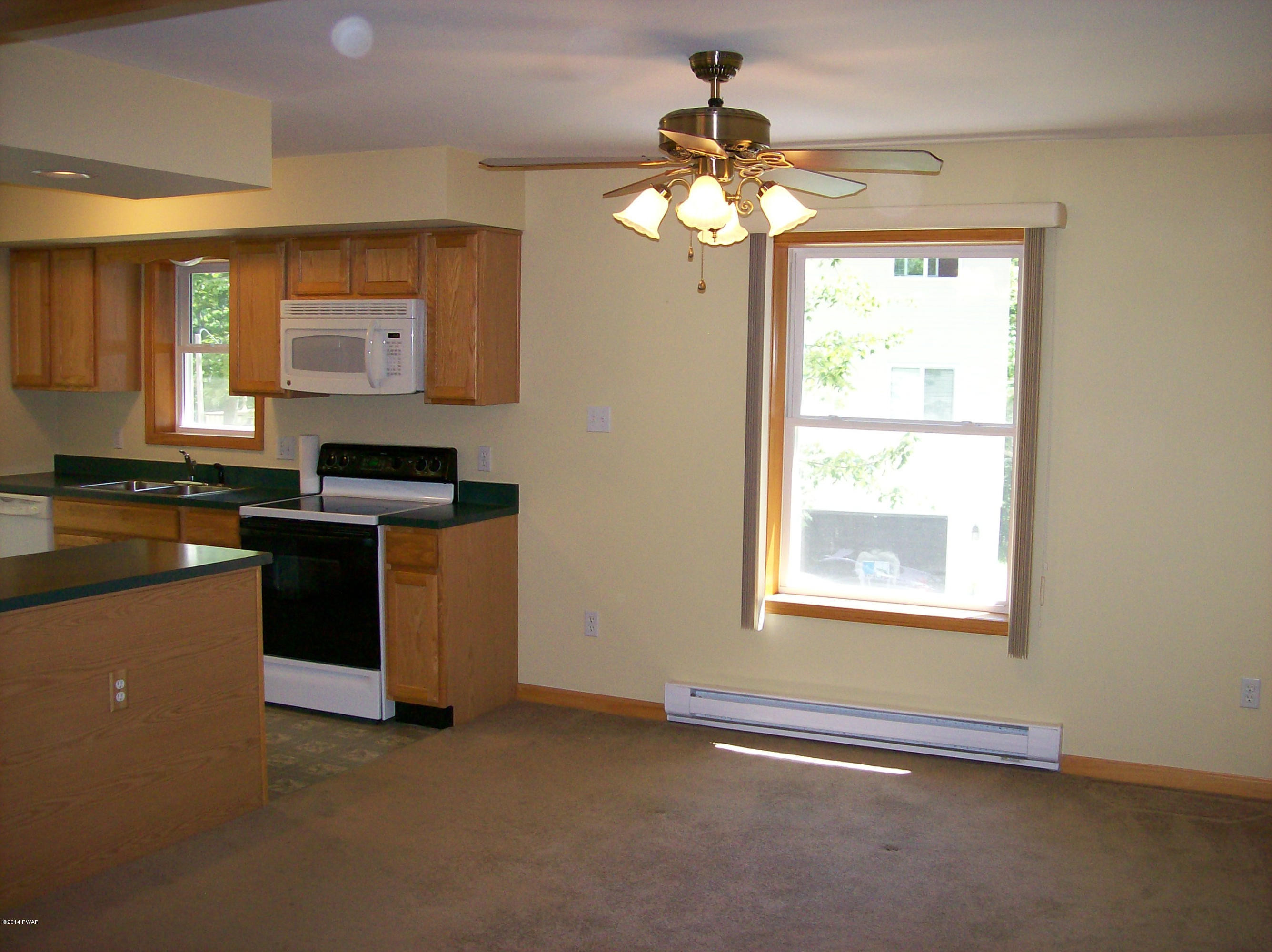 200 Forest Ridge Drive Hawley, PA 18428 - Photo 6 of 32 Gallery Image 6