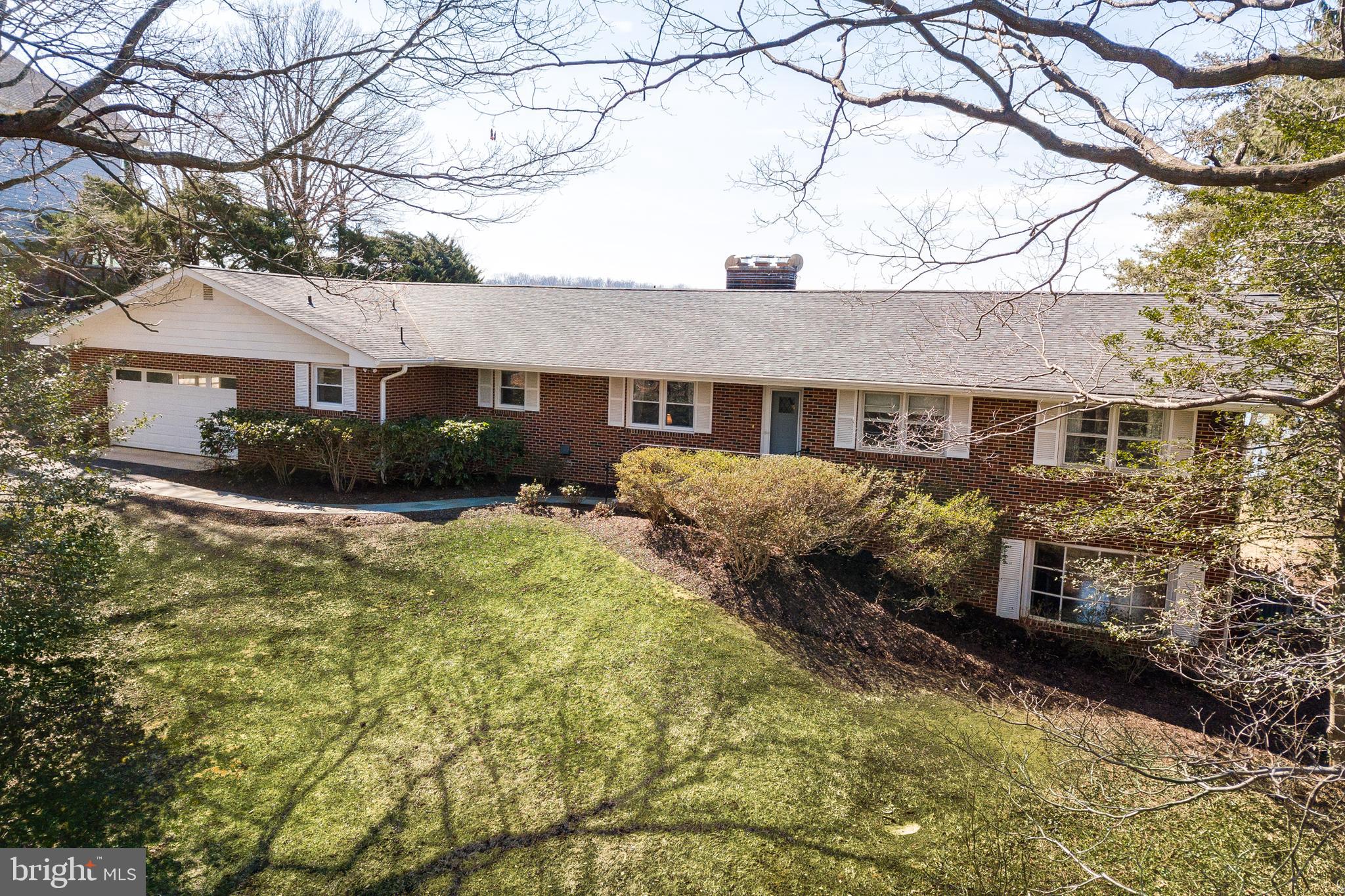 231 Riverside Drive Annapolis, MD 21409 - Photo 2 of 63 Gallery Image 2