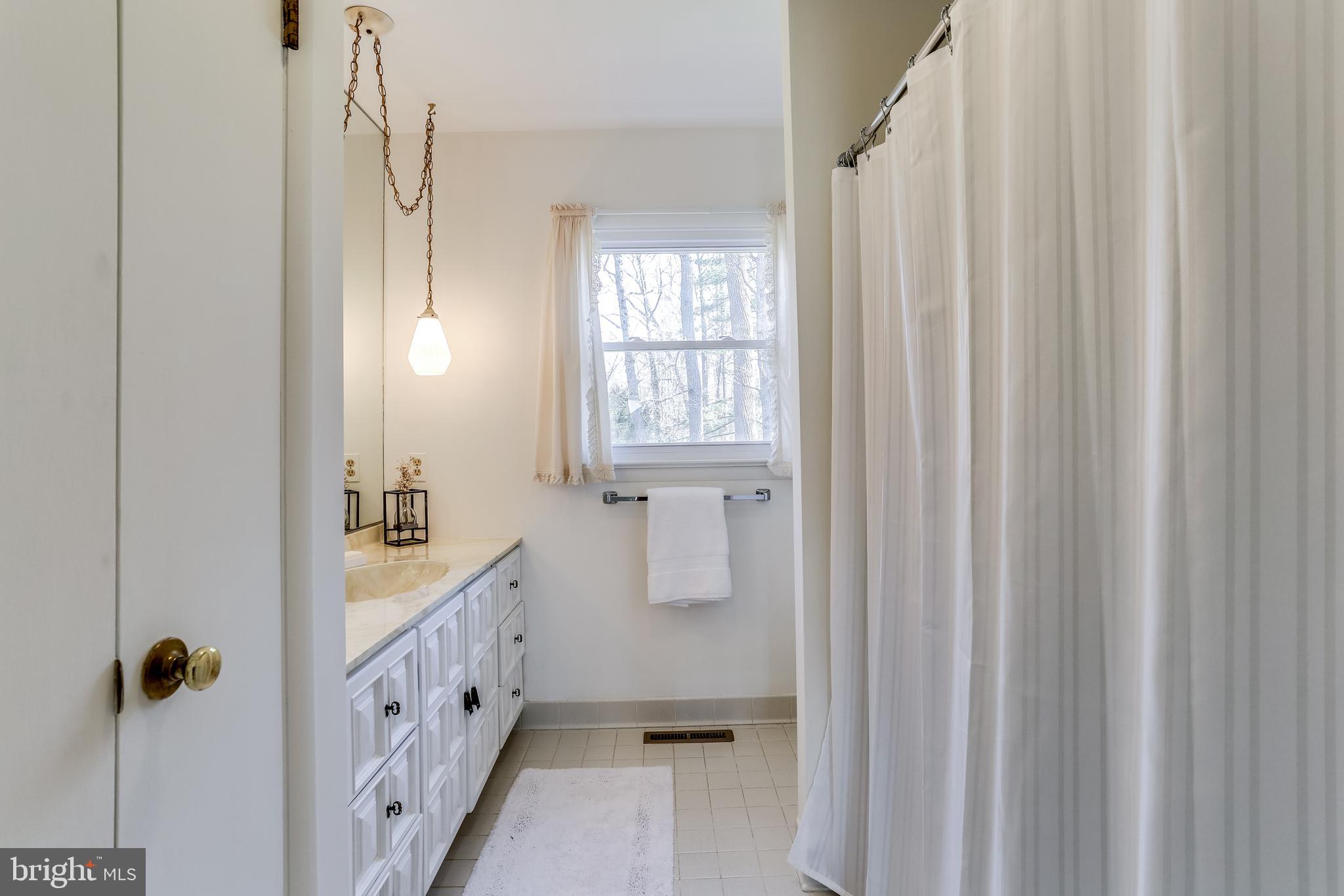 231 Riverside Drive Annapolis, MD 21409 - Photo 13 of 63 Gallery Image 13